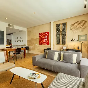 Art Nest En Triana Siviglia